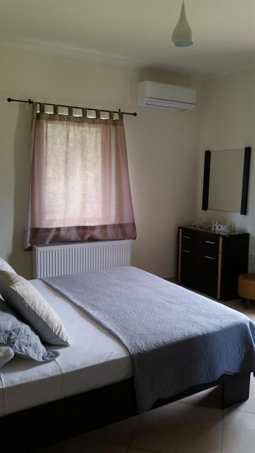 Villa Ikaros Kalamítsion Amigdhálion Bagian luar foto