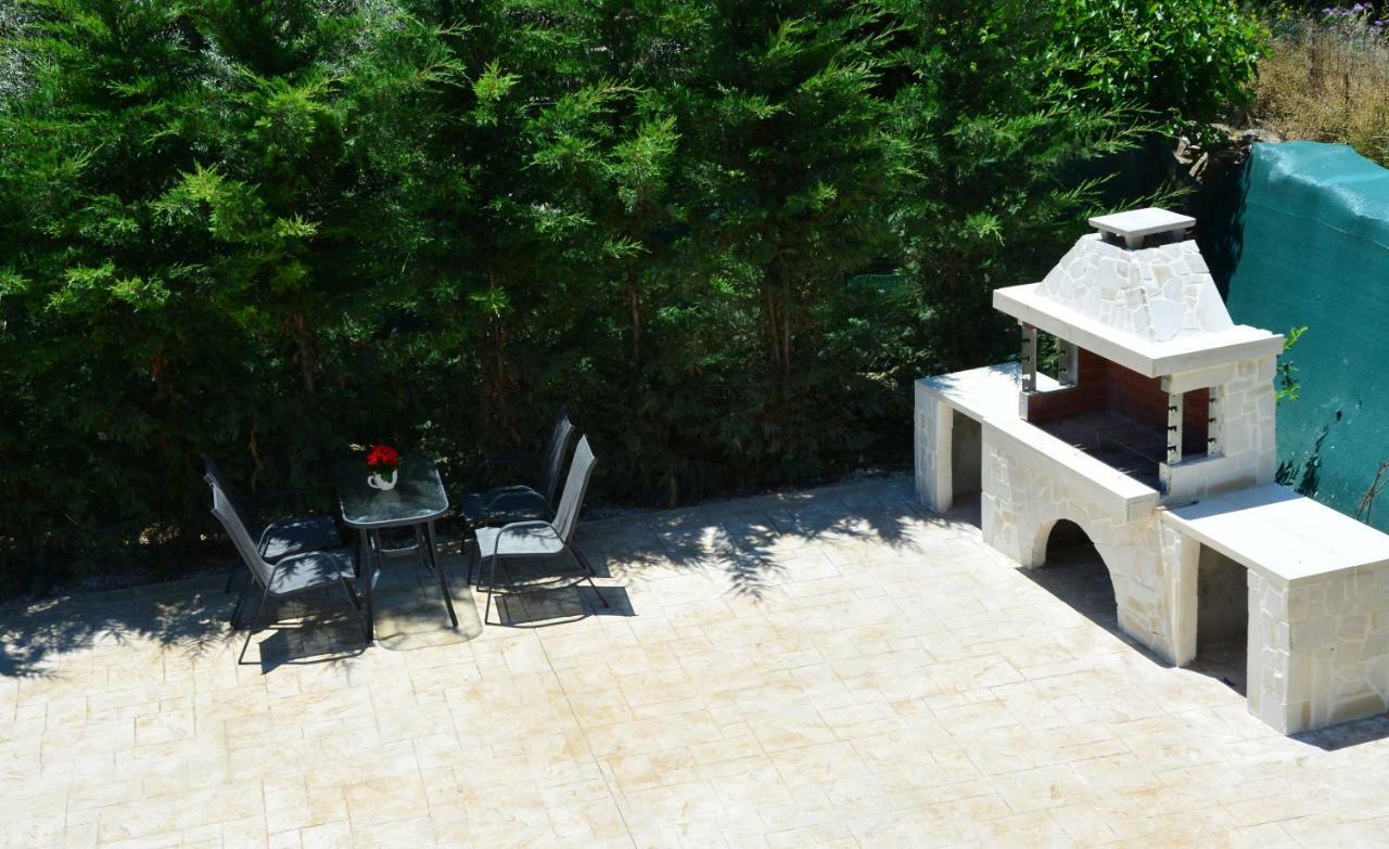 Villa Ikaros Kalamítsion Amigdhálion Bagian luar foto