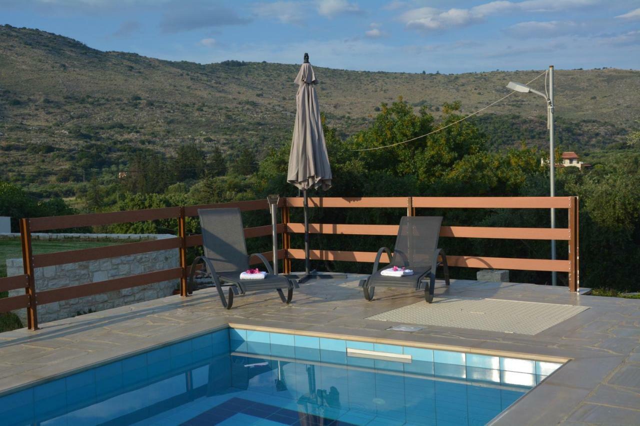 Villa Ikaros Kalamítsion Amigdhálion Bagian luar foto
